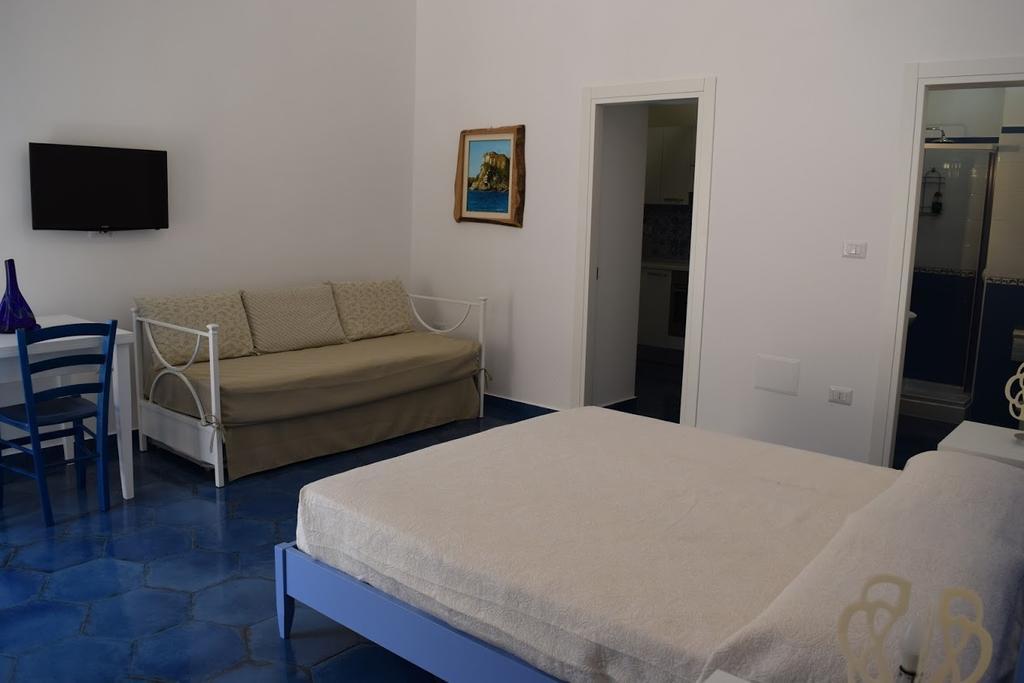 La Casa Di Cirro Apartment Procida Bagian luar foto